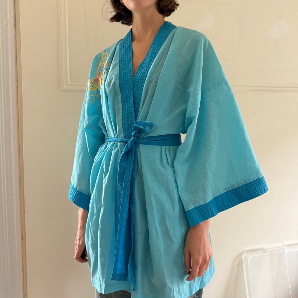 Blue Kimono-Style Robe with Gold Embroidery - Picture 3 of 8